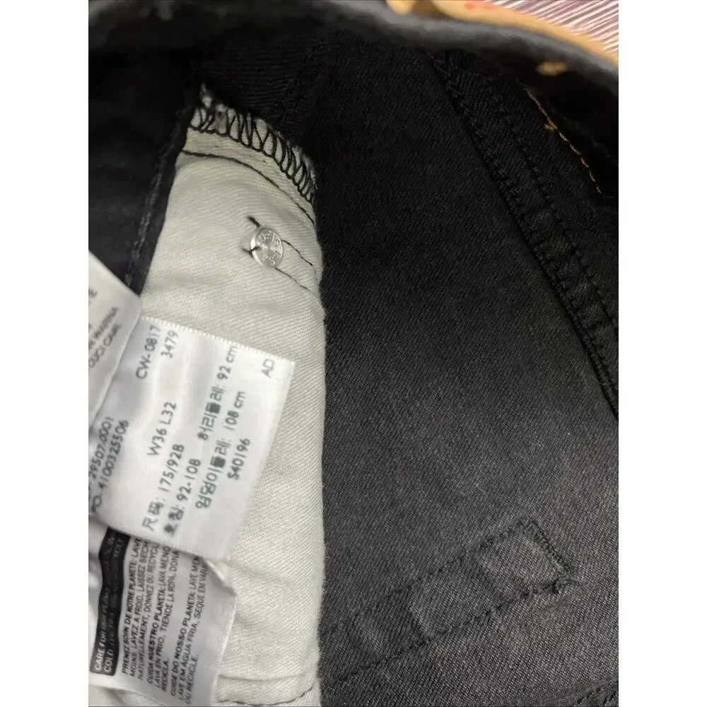 Levis 502 Regular Taper Black Jeans Mens Size 36x32 (Measures 36x31)